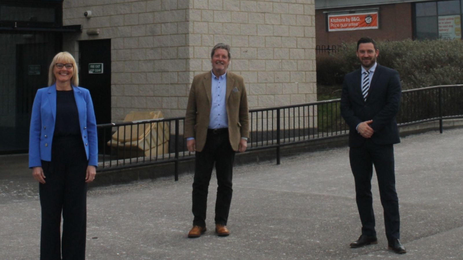 Drum Business Park - Car